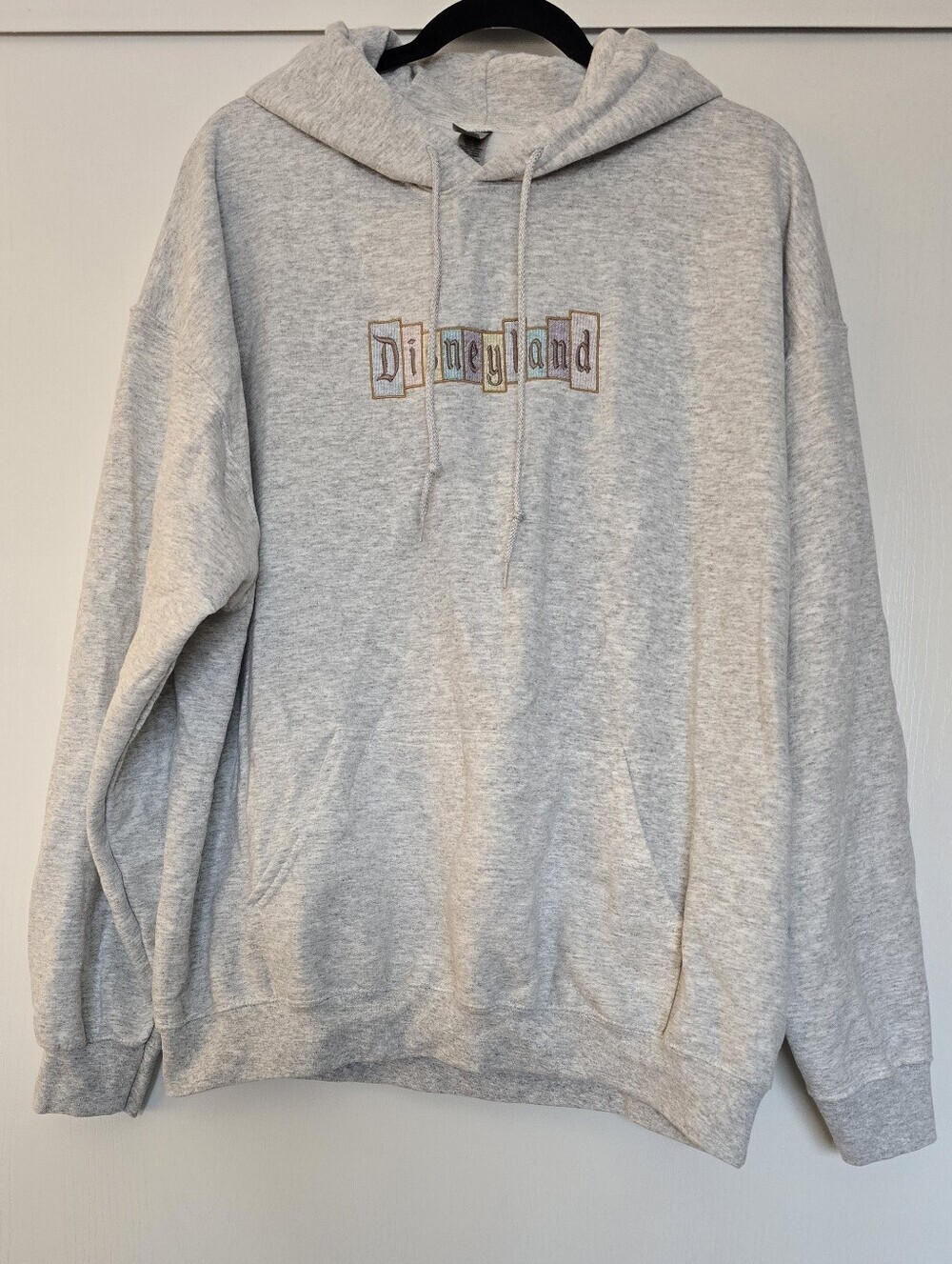 Gildan - Disneyland Embroidered Pastel Block Letter Pullover Hoodie
